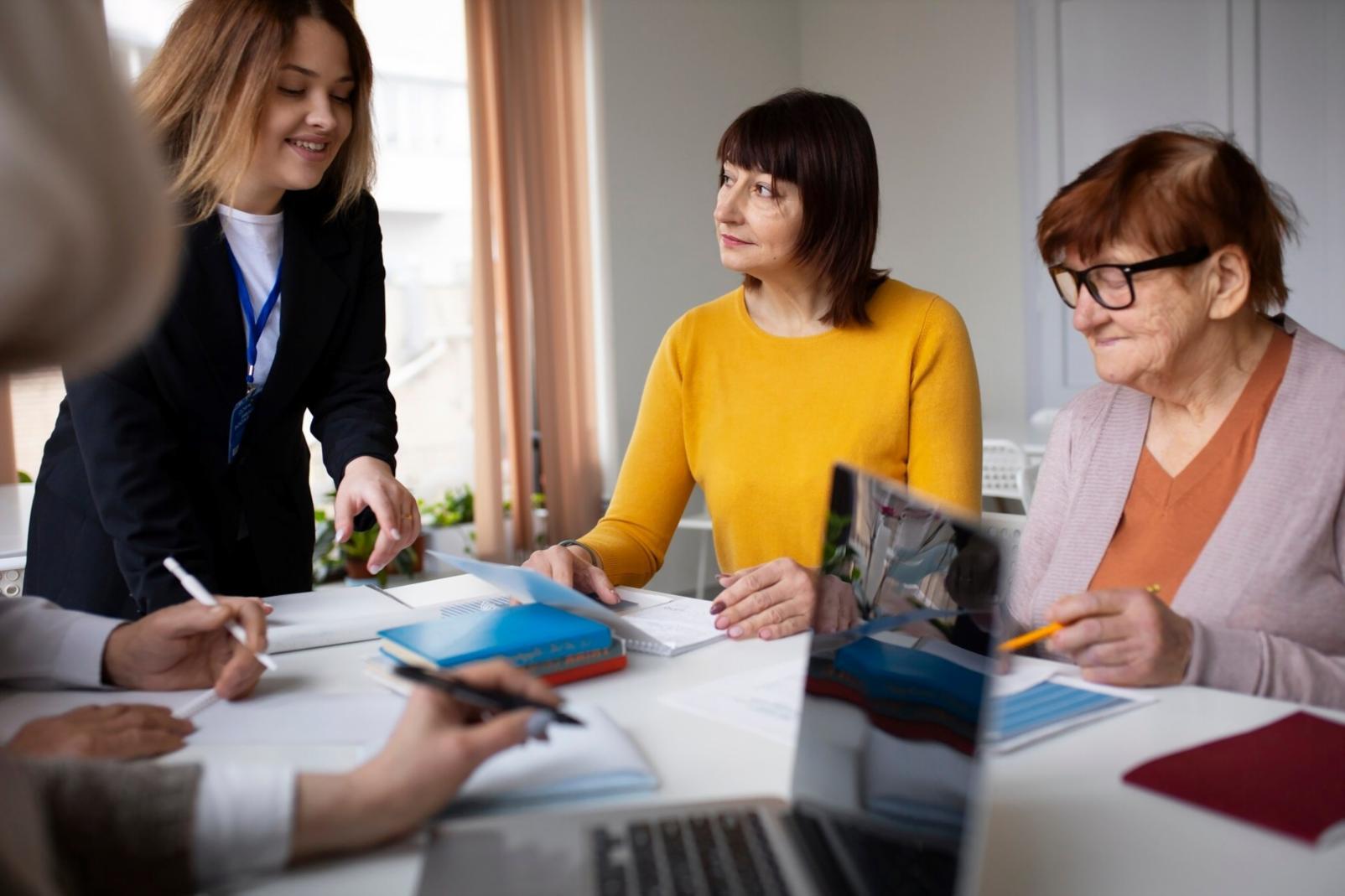 Travail collaboratif sur des analyses financières et stratégiques